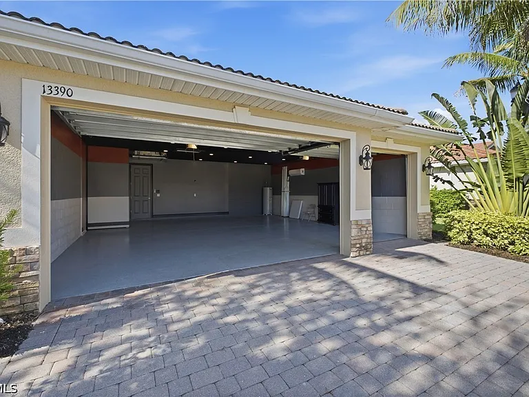 13390 Seaside Harbour Dr — Photo 31
