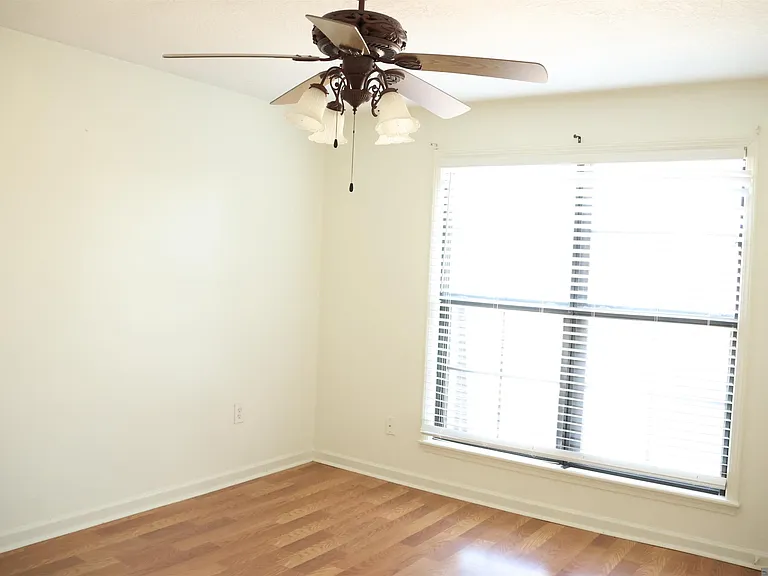 10298 W Winston Ave #7 — Photo 16