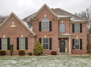 600 Columbia Ct, Mars, PA 16046