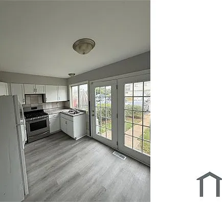 3 bed, 1700 sqft, $2,895 — Photo 1