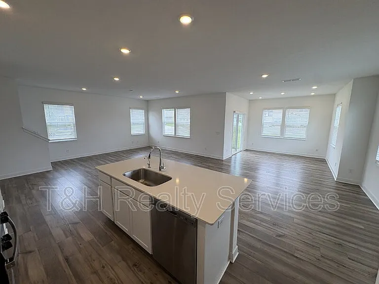 6831 Orchard Run Cir — Photo 8