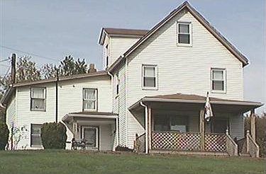 2nd image of 609 Saint Agnes Ln