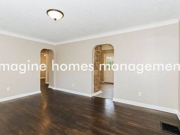 4th image of 4229 Woodlawn Ave