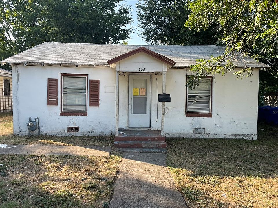 1st image of 908 Dearborn St
