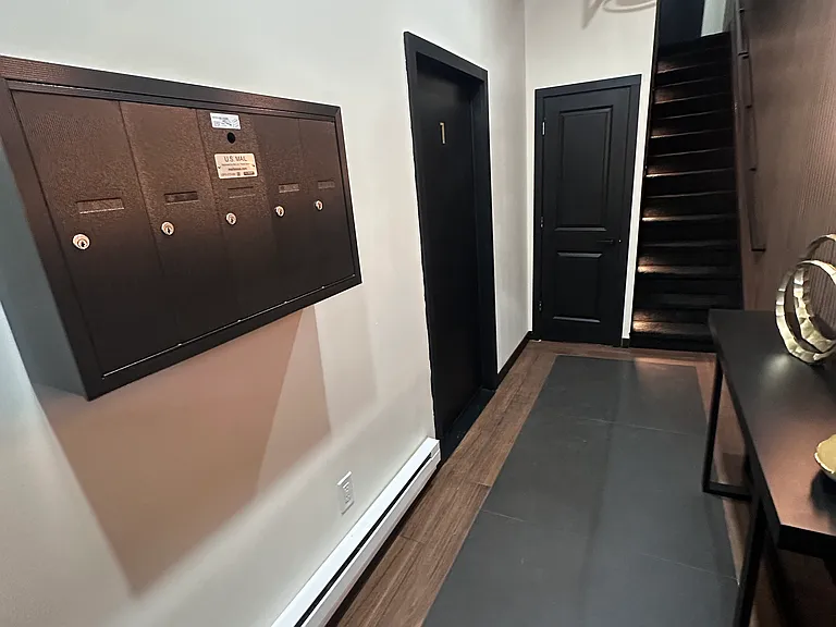 129 Pike St #5 — Photo 12