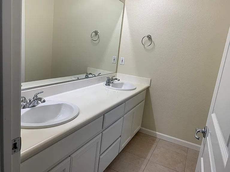 1717 Blakesley Dr — Photo 13