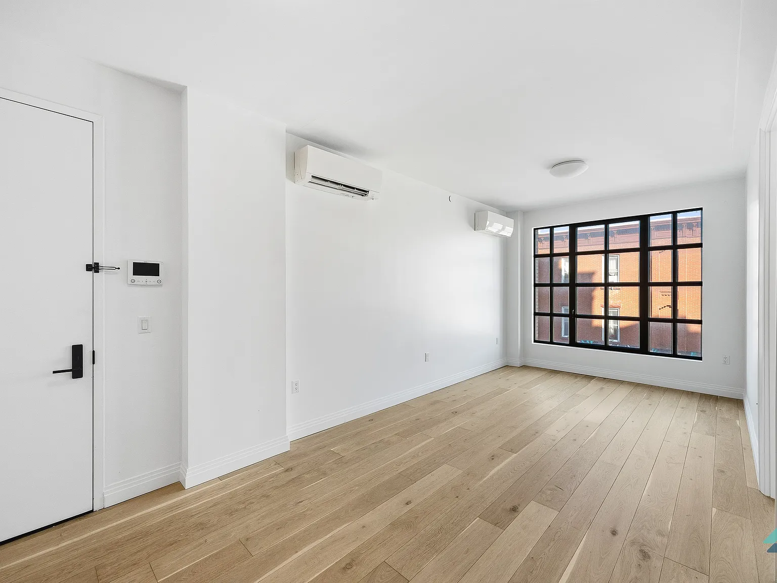 875 4th Avenue — Photo 1
