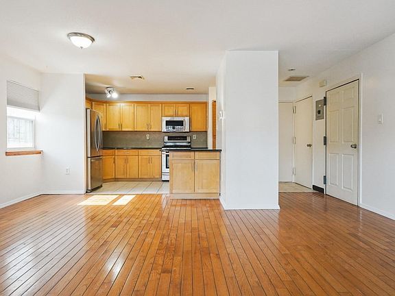 2nd image of 896 Union Avenue #B