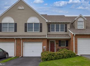 494 Hillside Dr, Mountville, PA 17554