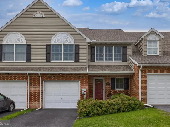 494 Hillside Dr, Mountville, PA 17554