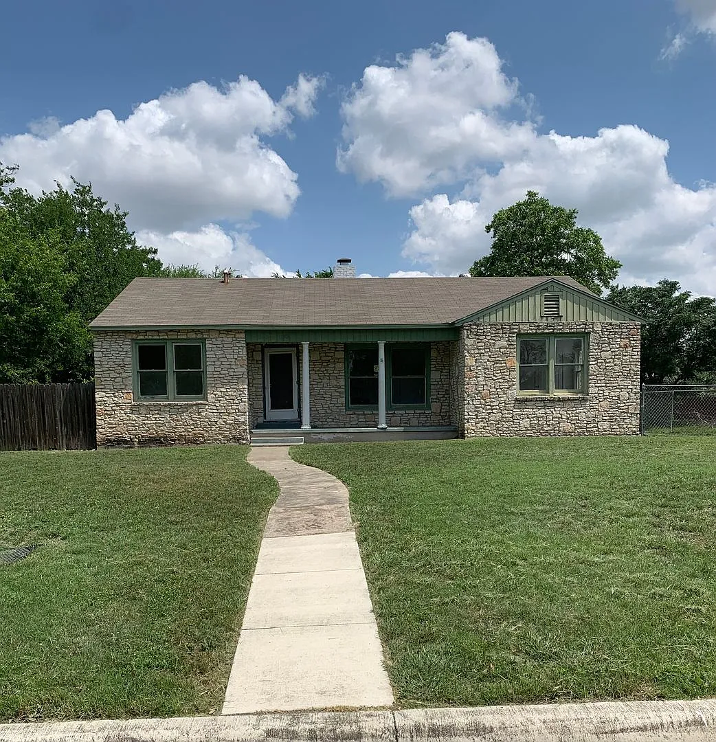 2 bedroom on corner lot Jefferson area — Photo 1