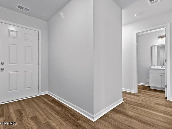 3rd image of 5219 Meagan Lane NE