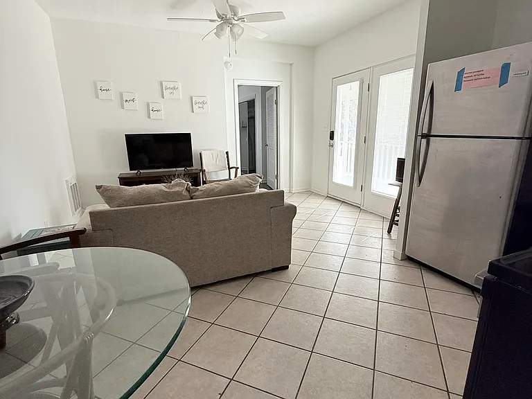 601 Morphy Ave #A — Photo 4