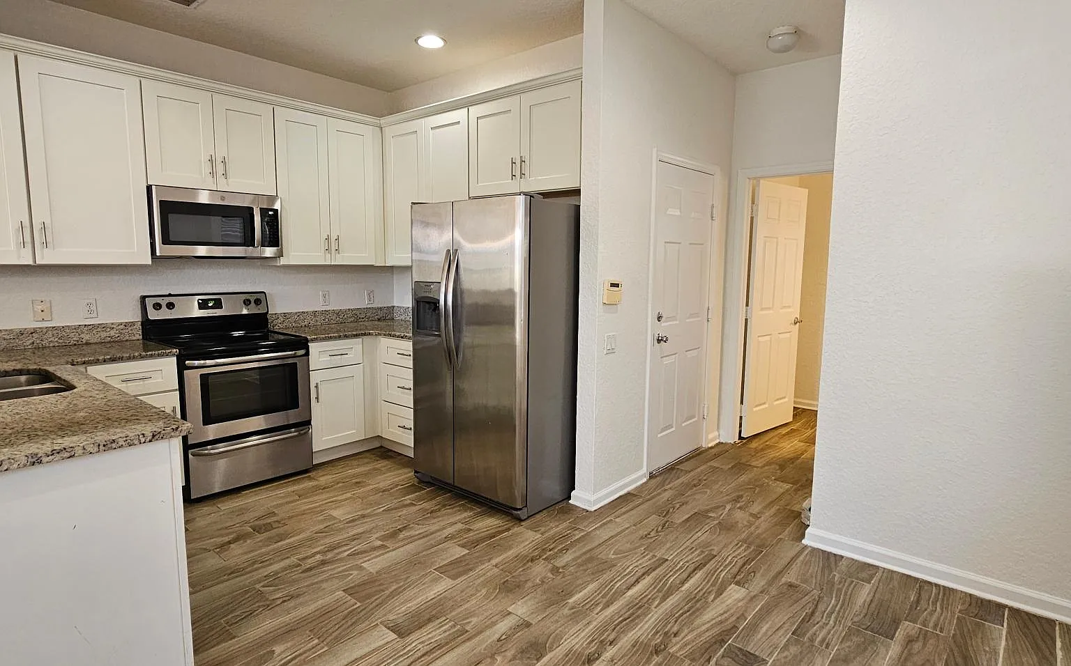 1028 Enclair St — Photo 3