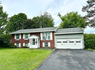 402 Northrup Dr, Utica, NY 13502