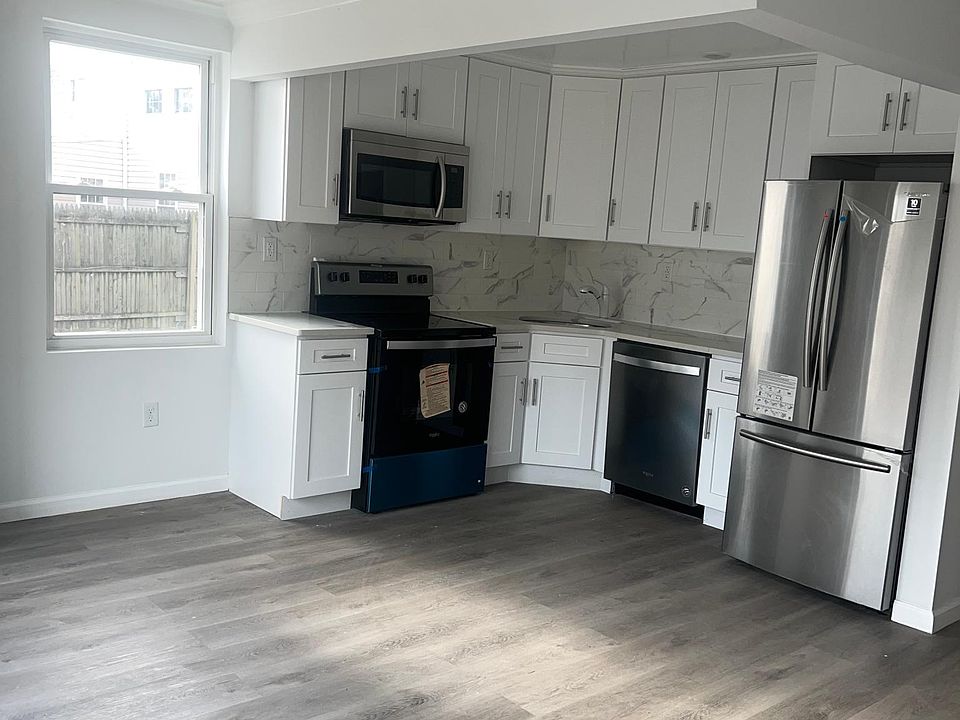 1st image of 650 City Island Ave #1R
