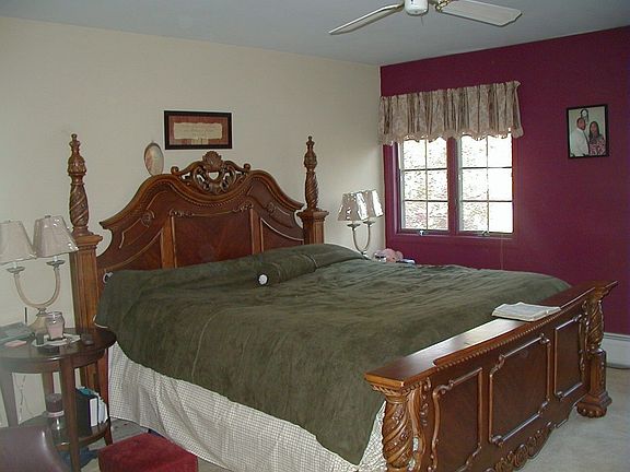 Spacious Master Bedroom 