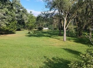 1901 Wixom Trl, Milford, MI