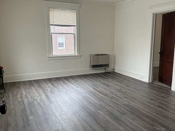 4th image of 3-1019 Amber Ct