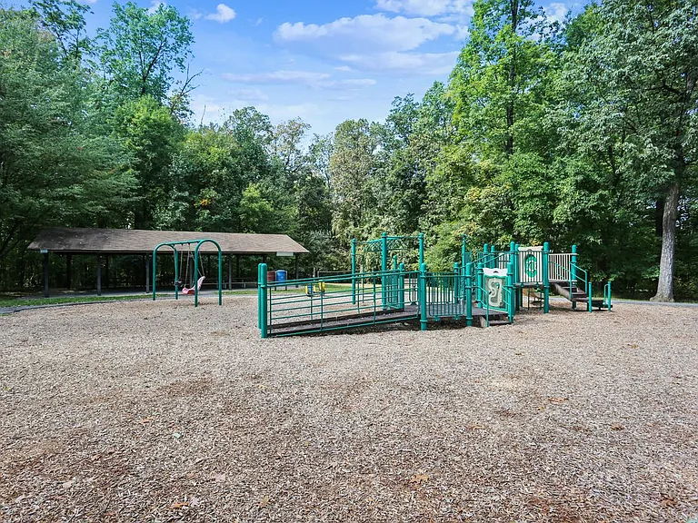 18257 Smoke House Ct — Photo 35