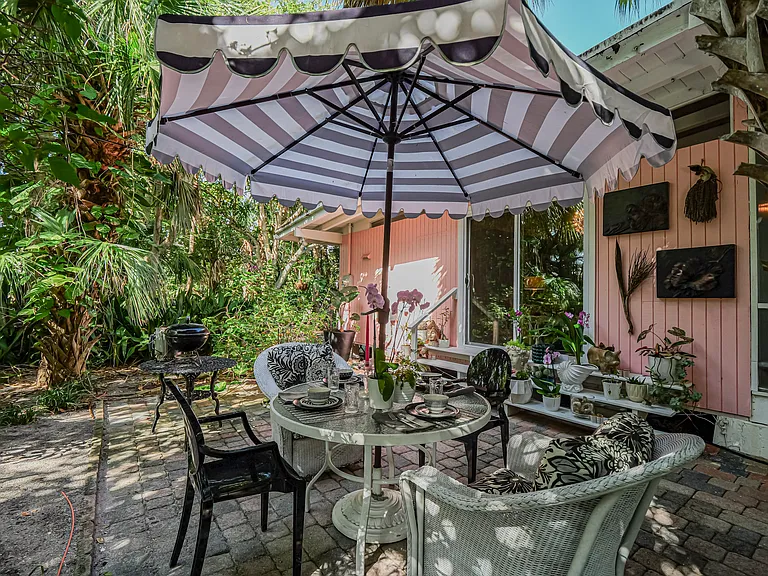 1881 E Barefoot Pl — Photo 41