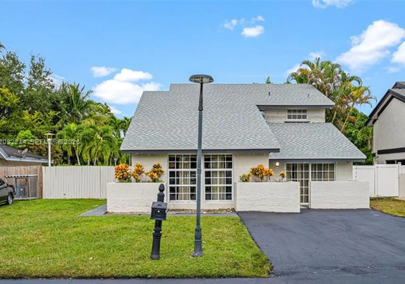 8351 SW 39th Ct # 8351, Davie, FL 33328 — Photo 2