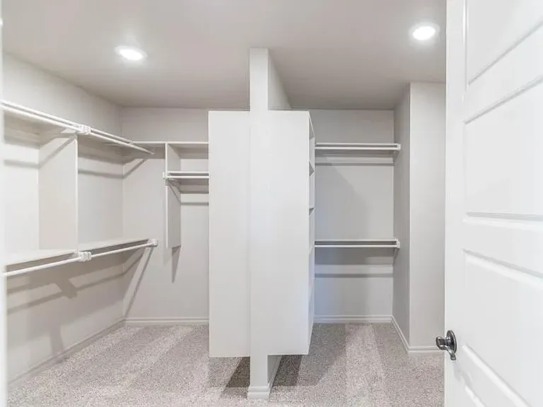 4201 Clevenger Dr — Photo 15