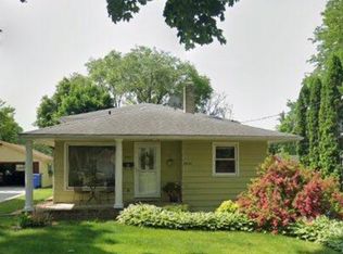 7033 Hubbard Ave, Middleton, WI 53562