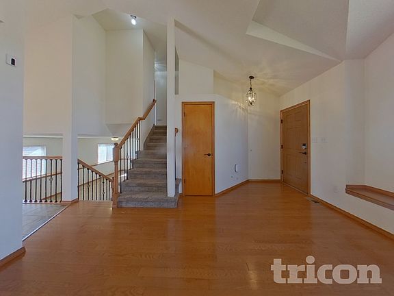 3rd image of 8282 Andrus Dr