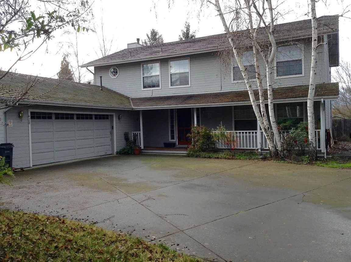 428 Silverado Cir photo 1