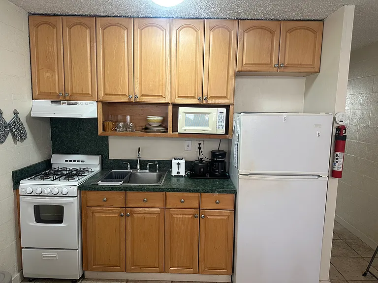 1867 Kaioo Dr #307 — Photo 8