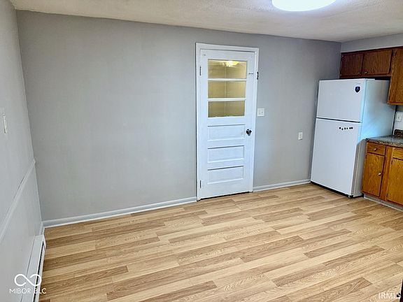 5th image of 3504 N Reserve St
