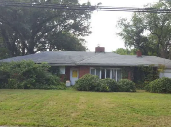 99 Wrexham Rd, Yonkers, NY 10708