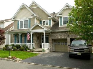 6 Fieldstone Ct, Oakland, NJ 07436