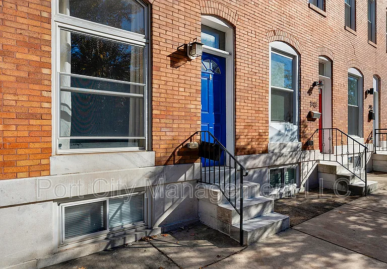 341 S Macon St — Photo 3