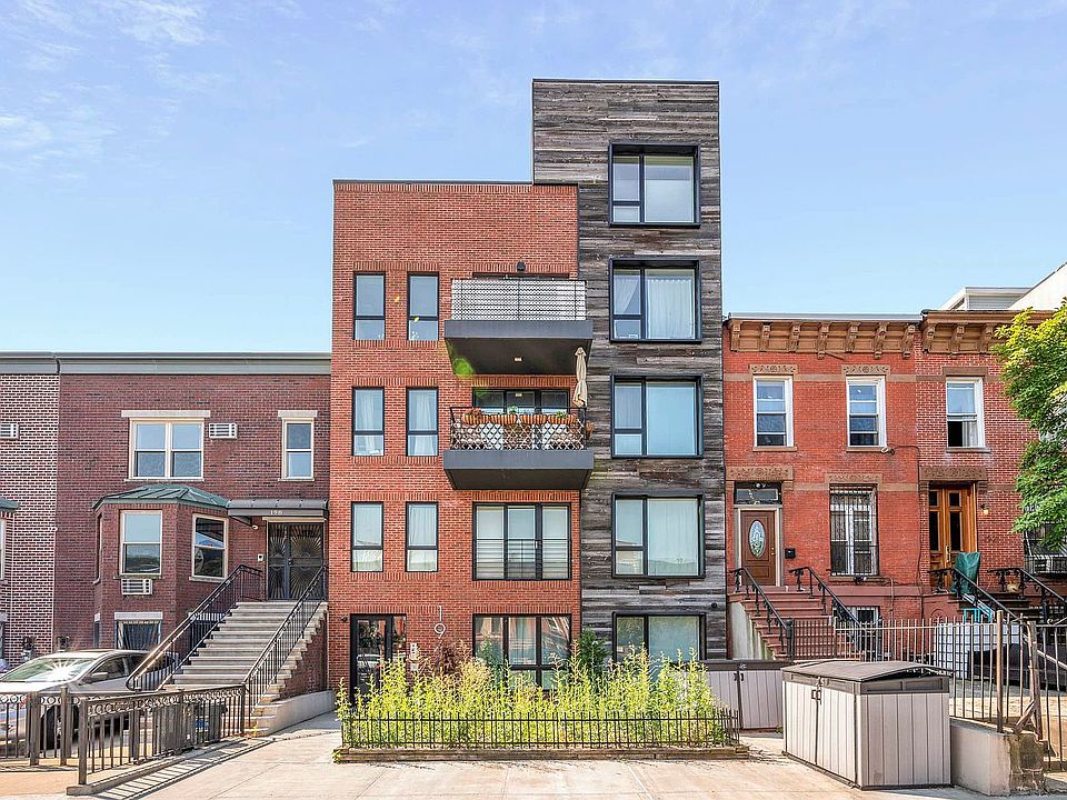 1st image of 194 Lexington Ave #1R