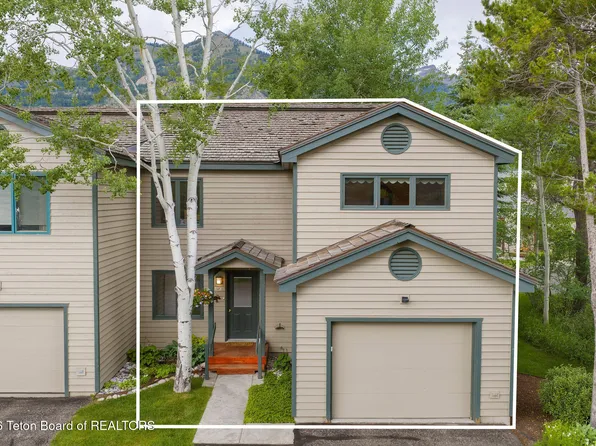 3950 N Pond Dr #12, Wilson, WY 83014