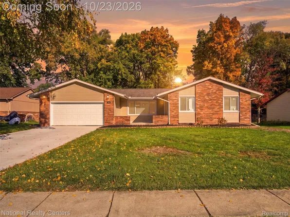 8651 Messmore Rd, Shelby Township, MI 48317