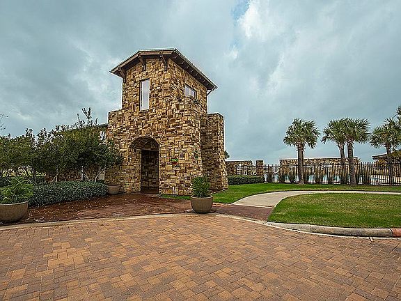 3rd image of 31530 Sandpiper Creek Dr