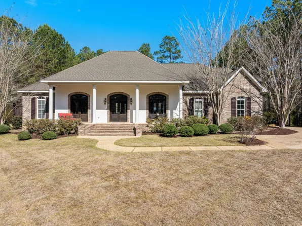 4 Bristol Ln, Hattiesburg, MS 39402