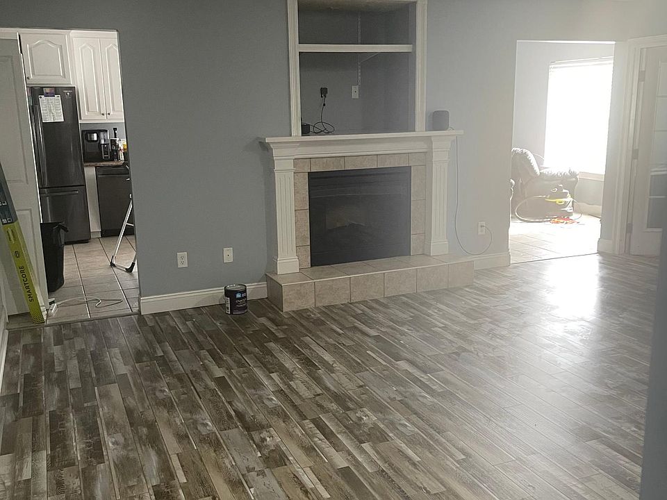 2nd image of 4806 McCall Ln