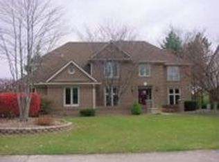 1730 Edinborough Dr, Rochester Hills, MI 48306