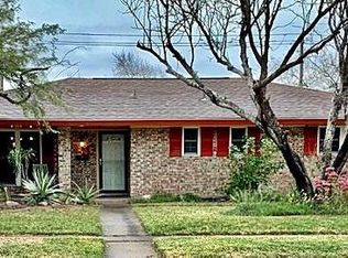 1004 Lyndale St, Kingsville, TX 78363
