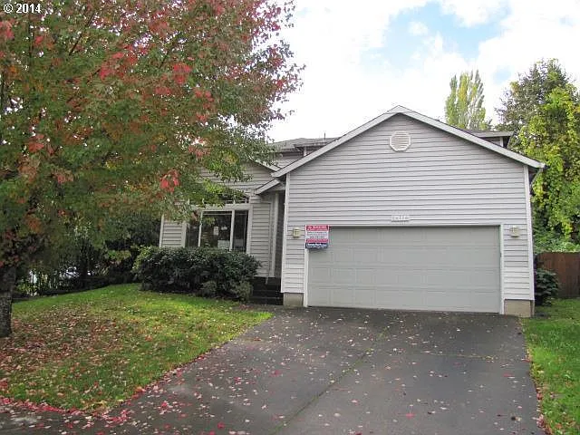 16716 SW King Richard Ct photo 1