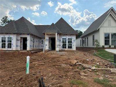 1050 Hunters Way, Opelika, AL, 36801
