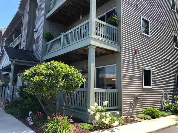 700 Hillside Dr, Petoskey, MI 49770