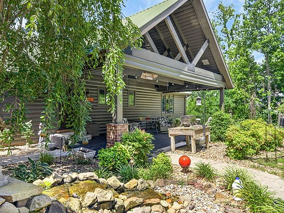 3rd image of 2051 Scenic View Ct