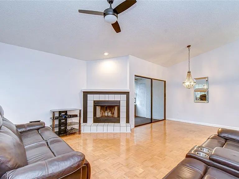 2749 Countryside Blvd #8 — Photo 13