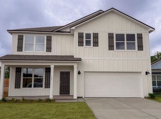 143 Needle Thrush Cir, Crawfordville, FL 32327