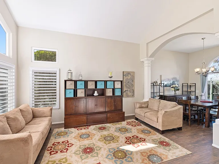 20891 Porter Ranch Rd — Photo 8